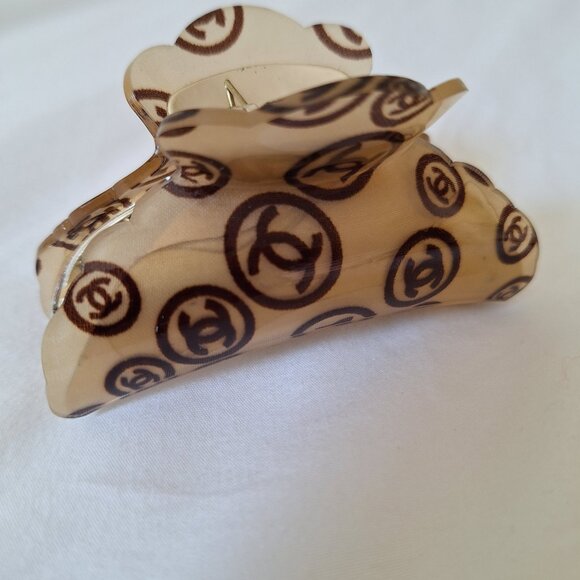 2-for-1 Winners Claw Hair Clips - Picture 5 of 8